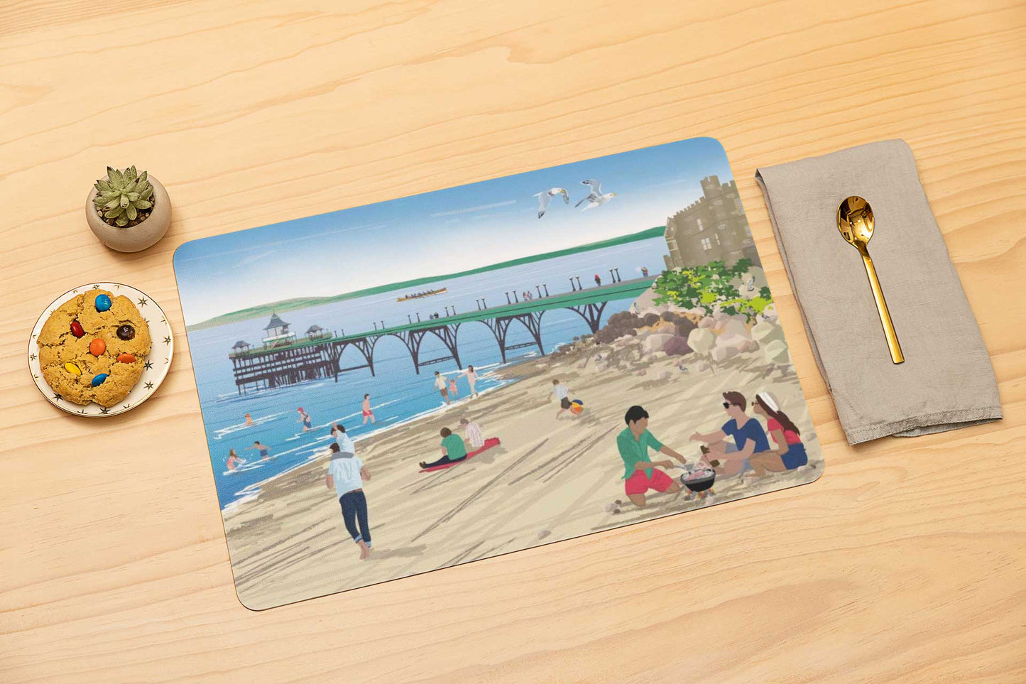 Clevedon beach and Pier Illustrated Wooden Placemats